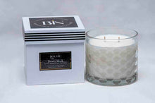 Load image into Gallery viewer, Evergreen Hexagon Bougie Napa