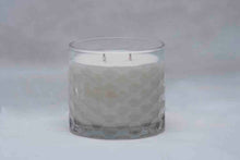 Load image into Gallery viewer, Evergreen Hexagon Bougie Napa