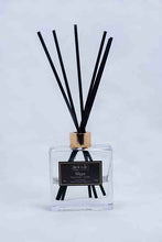 Load image into Gallery viewer, Hippy Bougie Reed Diffuser