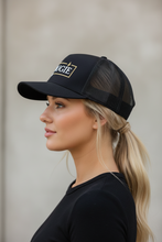 Load image into Gallery viewer, Trucker's Hat Bougie Napa

