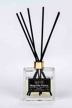 Load image into Gallery viewer, Magnolia Peony Diffuser

