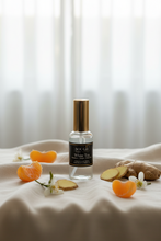 Load image into Gallery viewer, White Tea Room/Line Spray
